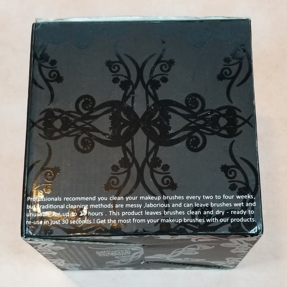 BNIB Automatic Makeup Brush Cleaner - Picture 6 of 6